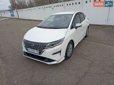 Белый Ниссан Ноут, объемом двигателя 1.2 л и пробегом 12 тыс. км за 18100 $, фото 1 на Automoto.ua