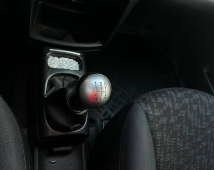 Бежевий Ніссан Ноут, об'ємом двигуна 1.4 л та пробігом 202 тис. км за 4400 $, фото 14 на Automoto.ua