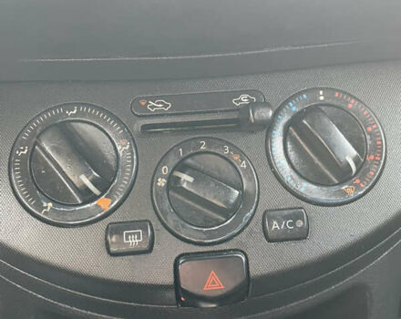 Бежевий Ніссан Ноут, об'ємом двигуна 1.4 л та пробігом 220 тис. км за 4500 $, фото 9 на Automoto.ua