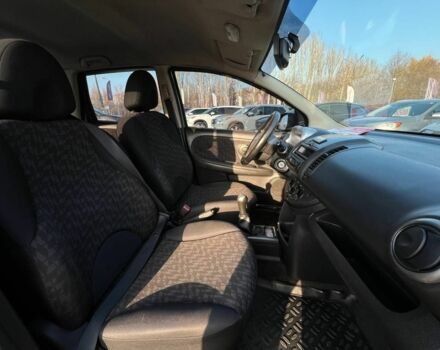 Бежевий Ніссан Ноут, об'ємом двигуна 1.4 л та пробігом 202 тис. км за 4400 $, фото 12 на Automoto.ua