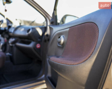 Бежевый Ниссан Ноут, объемом двигателя 1.6 л и пробегом 120 тыс. км за 7300 $, фото 14 на Automoto.ua