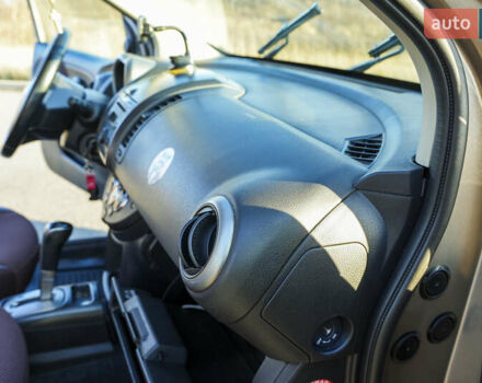 Бежевый Ниссан Ноут, объемом двигателя 1.6 л и пробегом 120 тыс. км за 7300 $, фото 19 на Automoto.ua