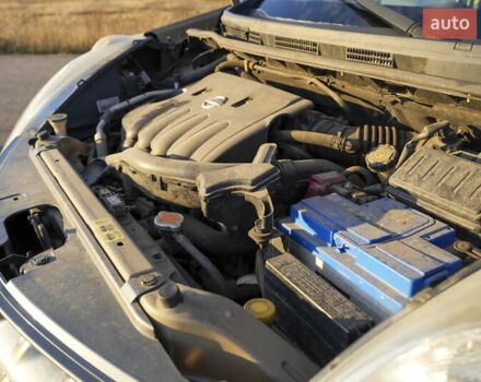 Бежевый Ниссан Ноут, объемом двигателя 1.6 л и пробегом 120 тыс. км за 7300 $, фото 34 на Automoto.ua