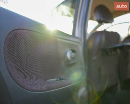 Бежевый Ниссан Ноут, объемом двигателя 1.6 л и пробегом 120 тыс. км за 7300 $, фото 16 на Automoto.ua