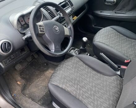 Бежевий Ніссан Ноут, об'ємом двигуна 1.6 л та пробігом 300 тис. км за 2200 $, фото 5 на Automoto.ua