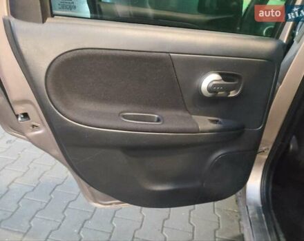 Бежевий Ніссан Ноут, об'ємом двигуна 1.4 л та пробігом 200 тис. км за 5900 $, фото 8 на Automoto.ua