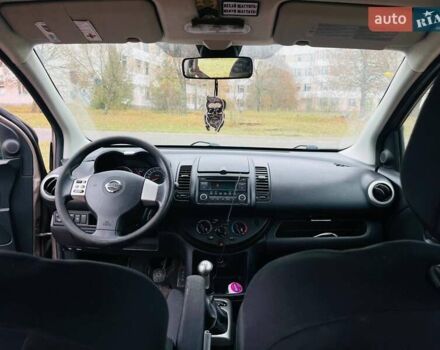 Бежевый Ниссан Ноут, объемом двигателя 1.39 л и пробегом 125 тыс. км за 7500 $, фото 4 на Automoto.ua