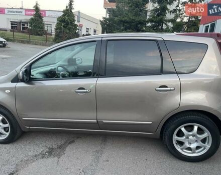 Бежевий Ніссан Ноут, об'ємом двигуна 1.6 л та пробігом 125 тис. км за 7490 $, фото 4 на Automoto.ua