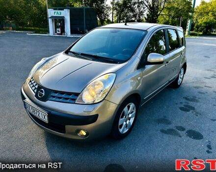 Бежевий Ніссан Ноут, об'ємом двигуна 1.6 л та пробігом 139 тис. км за 5900 $, фото 1 на Automoto.ua