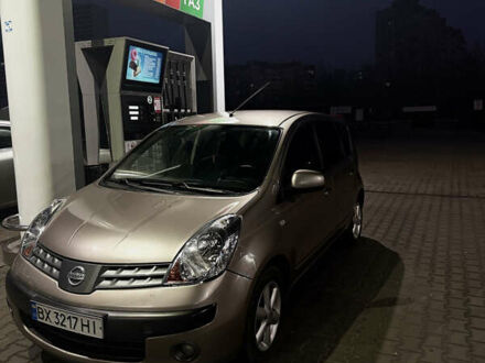 Бежевый Ниссан Ноут, объемом двигателя 1.46 л и пробегом 270 тыс. км за 5800 $, фото 1 на Automoto.ua
