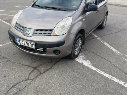 Бежевий Ніссан Ноут, об'ємом двигуна 1.4 л та пробігом 220 тис. км за 4500 $, фото 1 на Automoto.ua