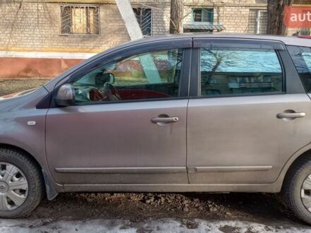 Бежевий Ніссан Ноут, об'ємом двигуна 1.6 л та пробігом 180 тис. км за 5600 $, фото 1 на Automoto.ua