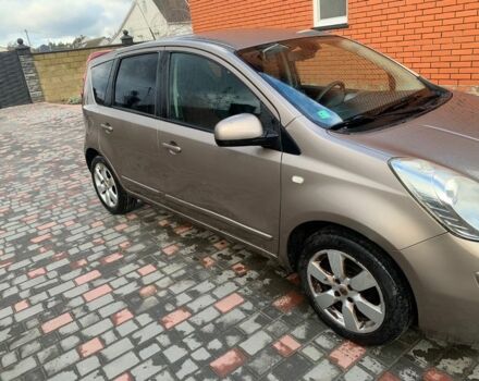 Бежевий Ніссан Ноут, об'ємом двигуна 1.6 л та пробігом 160 тис. км за 2650 $, фото 1 на Automoto.ua