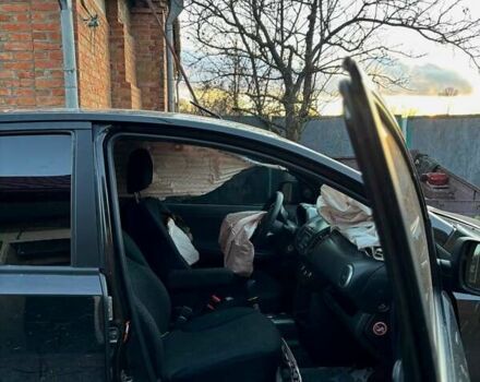 Чорний Ніссан Ноут, об'ємом двигуна 1.6 л та пробігом 148 тис. км за 3500 $, фото 4 на Automoto.ua