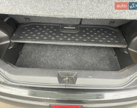 Черный Ниссан Ноут, объемом двигателя 1.4 л и пробегом 235 тыс. км за 4900 $, фото 18 на Automoto.ua