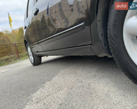 Чорний Ніссан Ноут, об'ємом двигуна 1.4 л та пробігом 217 тис. км за 5000 $, фото 29 на Automoto.ua