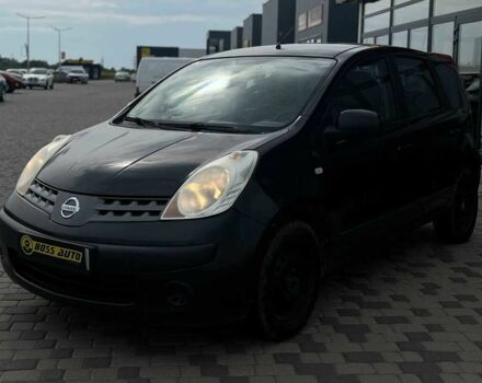 Черный Ниссан Ноут, объемом двигателя 1.6 л и пробегом 315 тыс. км за 5500 $, фото 2 на Automoto.ua
