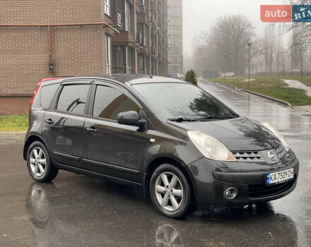 Чорний Ніссан Ноут, об'ємом двигуна 1.6 л та пробігом 227 тис. км за 6600 $, фото 5 на Automoto.ua