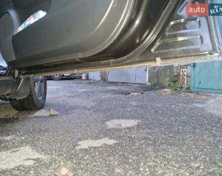 Ніссан Ноут 2006 у Києві на Automoto.ua Чорний Ніссан Ноут, об'ємом двигуна 1.6 л та пробігом 226 тис. км за 6000 $, фото 5 на Automoto.ua