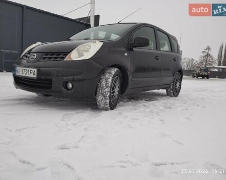 Черный Ниссан Ноут, объемом двигателя 1.4 л и пробегом 300 тыс. км за 5200 $, фото 20 на Automoto.ua