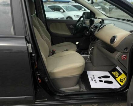 Черный Ниссан Ноут, объемом двигателя 1.6 л и пробегом 315 тыс. км за 5500 $, фото 9 на Automoto.ua