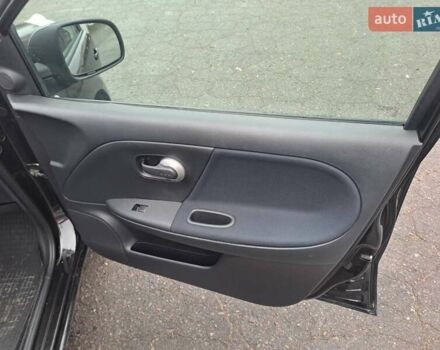 Черный Ниссан Ноут, объемом двигателя 1.4 л и пробегом 186 тыс. км за 5400 $, фото 11 на Automoto.ua