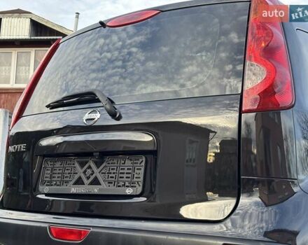 Черный Ниссан Ноут, объемом двигателя 1.6 л и пробегом 200 тыс. км за 6150 $, фото 59 на Automoto.ua