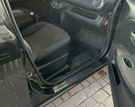 Черный Ниссан Ноут, объемом двигателя 1.6 л и пробегом 300 тыс. км за 4800 $, фото 14 на Automoto.ua