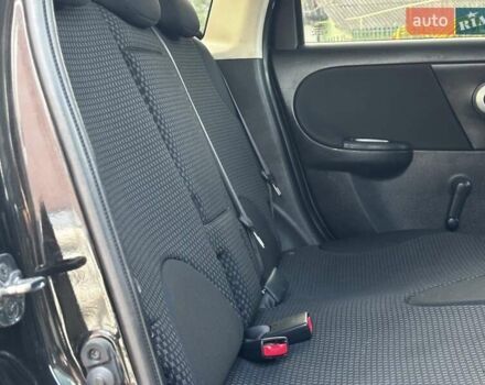 Черный Ниссан Ноут, объемом двигателя 1.6 л и пробегом 200 тыс. км за 6150 $, фото 98 на Automoto.ua