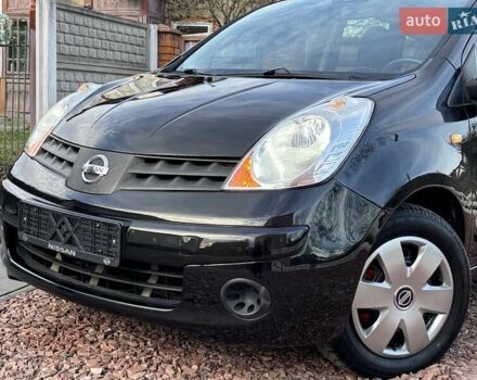 Черный Ниссан Ноут, объемом двигателя 1.6 л и пробегом 200 тыс. км за 6150 $, фото 47 на Automoto.ua
