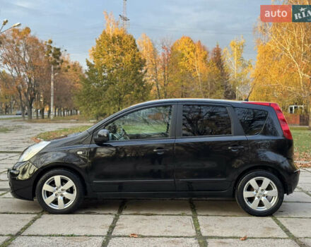 Чорний Ніссан Ноут, об'ємом двигуна 1.6 л та пробігом 157 тис. км за 6800 $, фото 3 на Automoto.ua