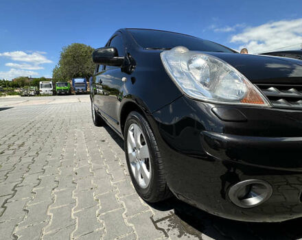 Черный Ниссан Ноут, объемом двигателя 1.6 л и пробегом 183 тыс. км за 7200 $, фото 2 на Automoto.ua