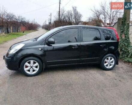 Черный Ниссан Ноут, объемом двигателя 1.5 л и пробегом 287 тыс. км за 5450 $, фото 2 на Automoto.ua