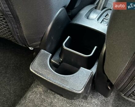 Черный Ниссан Ноут, объемом двигателя 1.6 л и пробегом 200 тыс. км за 6150 $, фото 104 на Automoto.ua