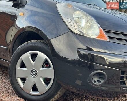 Чорний Ніссан Ноут, об'ємом двигуна 1.6 л та пробігом 200 тис. км за 6150 $, фото 29 на Automoto.ua