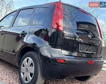 Черный Ниссан Ноут, объемом двигателя 1.6 л и пробегом 200 тыс. км за 6150 $, фото 73 на Automoto.ua