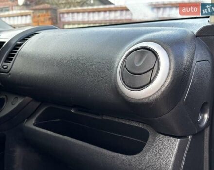 Черный Ниссан Ноут, объемом двигателя 1.6 л и пробегом 200 тыс. км за 6150 $, фото 95 на Automoto.ua