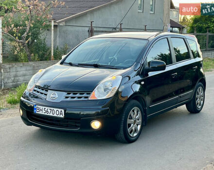 Черный Ниссан Ноут, объемом двигателя 1.6 л и пробегом 179 тыс. км за 5950 $, фото 2 на Automoto.ua