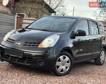 Черный Ниссан Ноут, объемом двигателя 1.6 л и пробегом 200 тыс. км за 6150 $, фото 42 на Automoto.ua