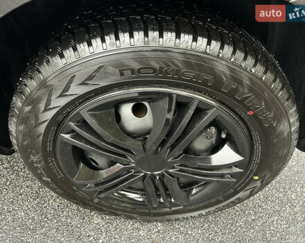 Чорний Ніссан Ноут, об'ємом двигуна 1.6 л та пробігом 192 тис. км за 5690 $, фото 55 на Automoto.ua