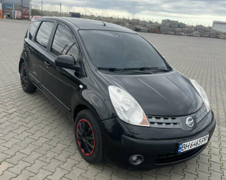 Черный Ниссан Ноут, объемом двигателя 1.6 л и пробегом 191 тыс. км за 5200 $, фото 2 на Automoto.ua