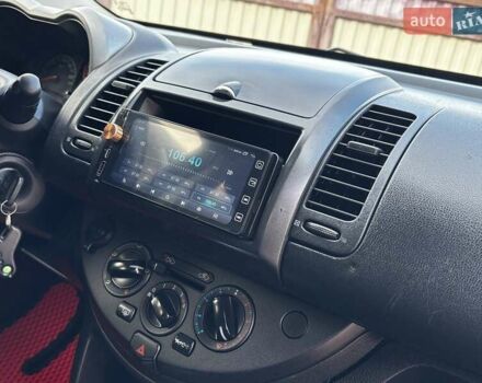 Черный Ниссан Ноут, объемом двигателя 1.6 л и пробегом 200 тыс. км за 6150 $, фото 91 на Automoto.ua