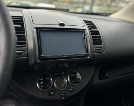 Черный Ниссан Ноут, объемом двигателя 1.6 л и пробегом 176 тыс. км за 5600 $, фото 13 на Automoto.ua