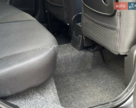 Черный Ниссан Ноут, объемом двигателя 1.6 л и пробегом 200 тыс. км за 6150 $, фото 97 на Automoto.ua