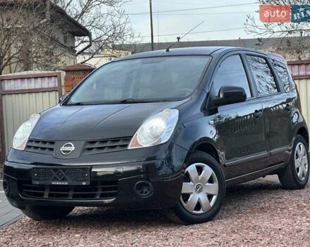 Черный Ниссан Ноут, объемом двигателя 1.6 л и пробегом 200 тыс. км за 6150 $, фото 1 на Automoto.ua