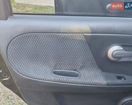 Черный Ниссан Ноут, объемом двигателя 1.4 л и пробегом 240 тыс. км за 5800 $, фото 20 на Automoto.ua