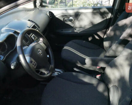 Черный Ниссан Ноут, объемом двигателя 1.6 л и пробегом 212 тыс. км за 6000 $, фото 6 на Automoto.ua