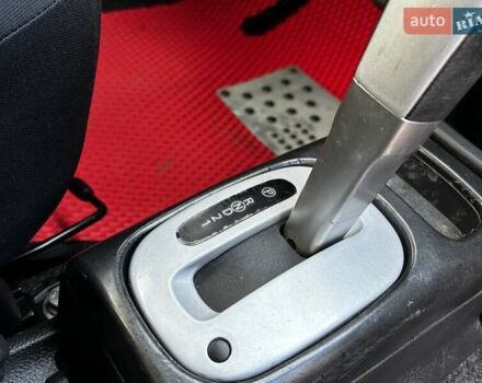 Черный Ниссан Ноут, объемом двигателя 1.6 л и пробегом 200 тыс. км за 6150 $, фото 96 на Automoto.ua