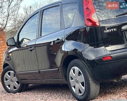 Черный Ниссан Ноут, объемом двигателя 1.6 л и пробегом 200 тыс. км за 6150 $, фото 64 на Automoto.ua