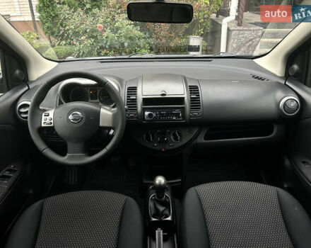 Чорний Ніссан Ноут, об'ємом двигуна 1.6 л та пробігом 192 тис. км за 5690 $, фото 61 на Automoto.ua